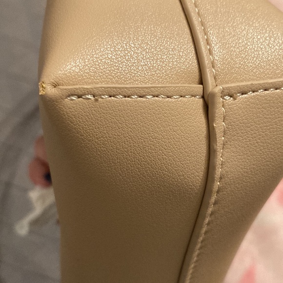 Samara Soft Pink Crossbody Bag - Picture 4 of 13